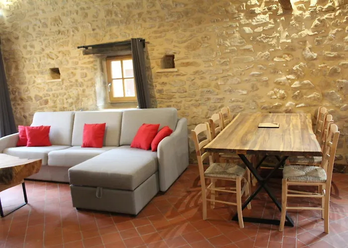 Du Bas Mas Apartment